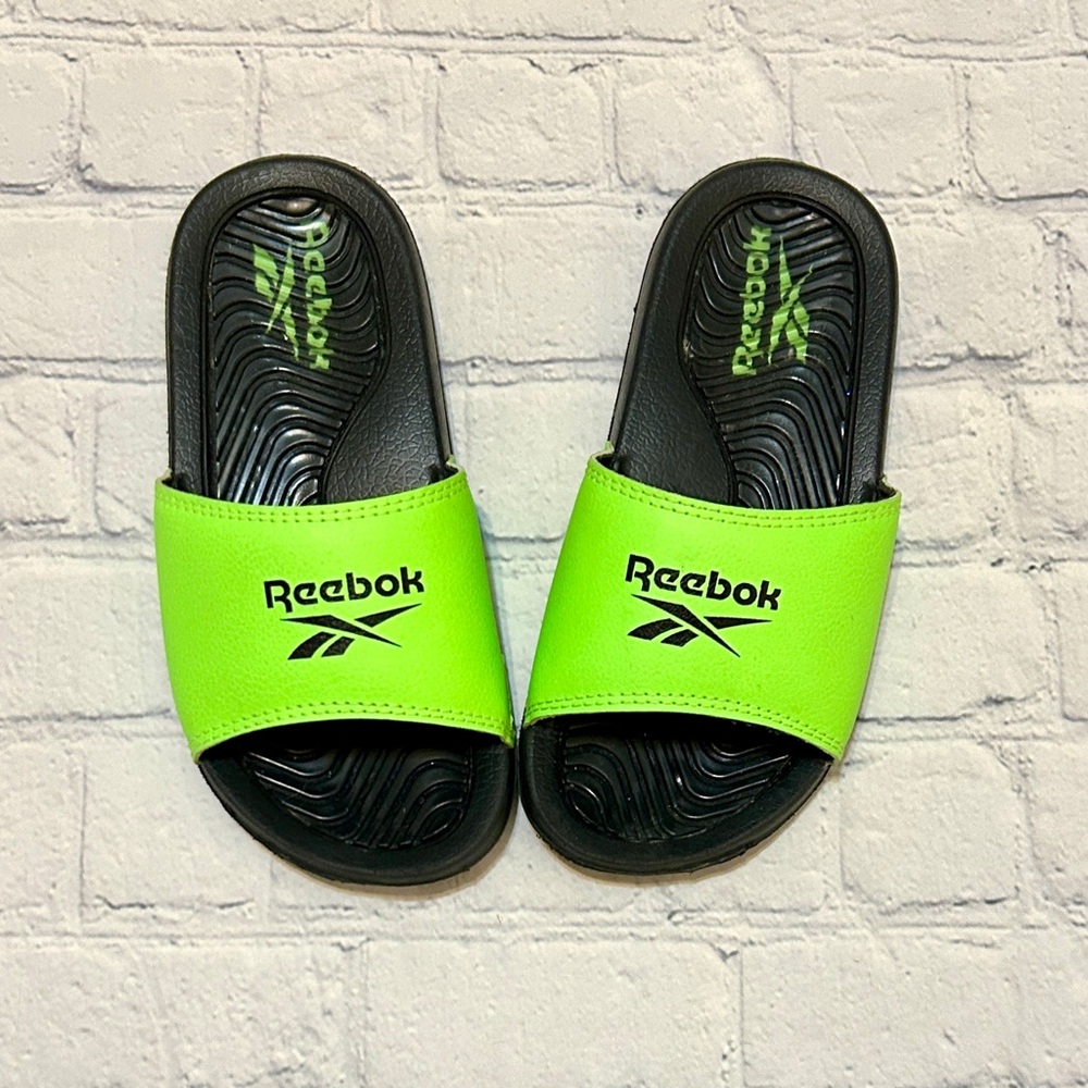 Reebok Kids Slide Sandals - Black and Neon Green (EUC - Little Boys 13)